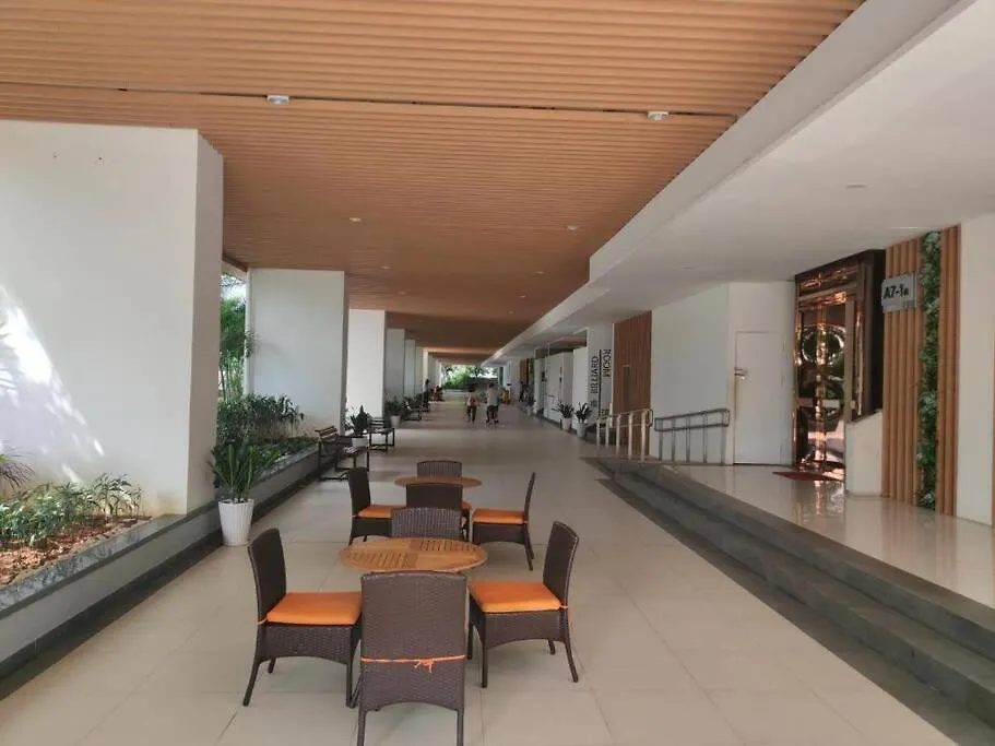 Luxury Penthouse R&F Princess Cove City View Condo Johor Bahru Apartment